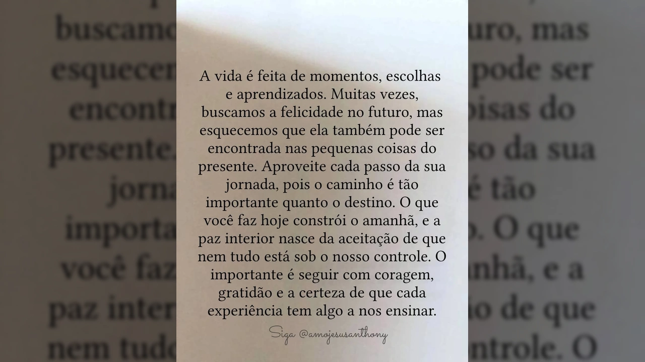 Texto motivacional sobre felicidade e gratidão da influenciadora Greice de Paula no Instagram