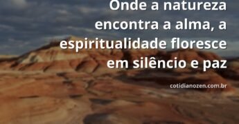 Céu sereno com nuvens suaves refletido sobre a superfície calma de um lago, cercado por natureza, evocando paz e conexão espiritual.