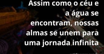 Paisagem serena de um lago espelhando um céu azul com nuvens, simbolizando a união, a paz e a profundidade de um casamento duradouro.